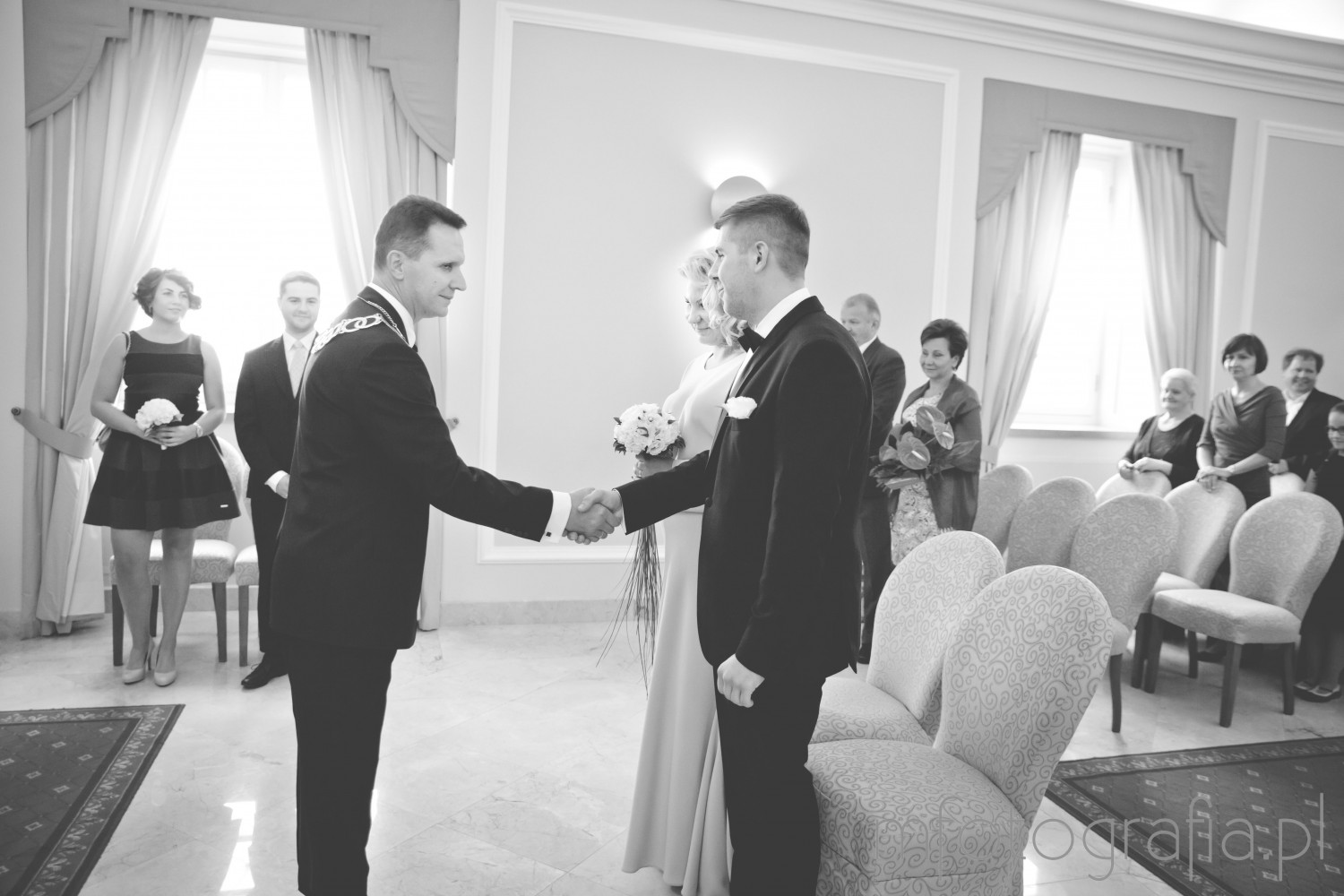 zdjęcia ze ślubu cywilnego