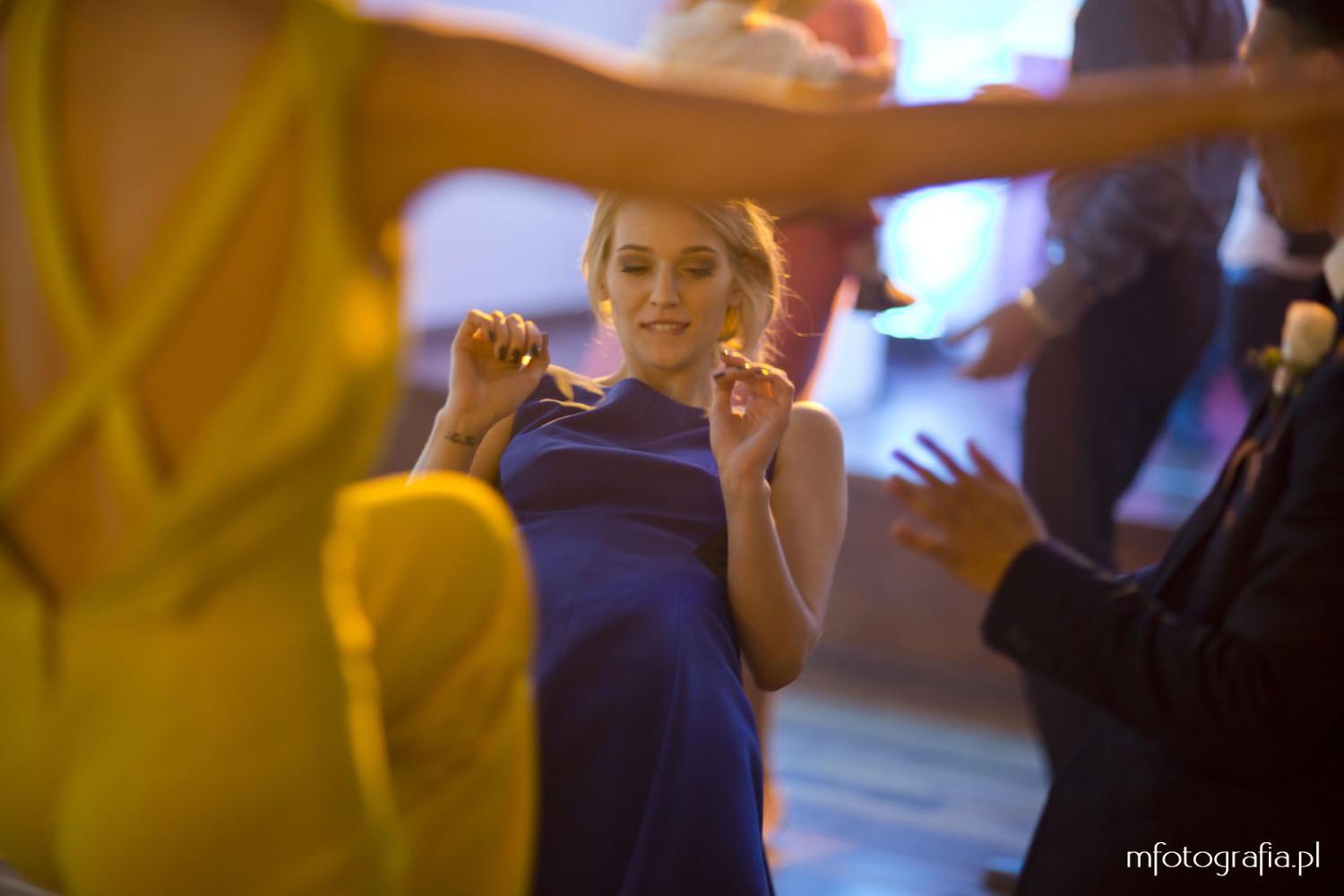 fotografia tańców i zabaw weselnych